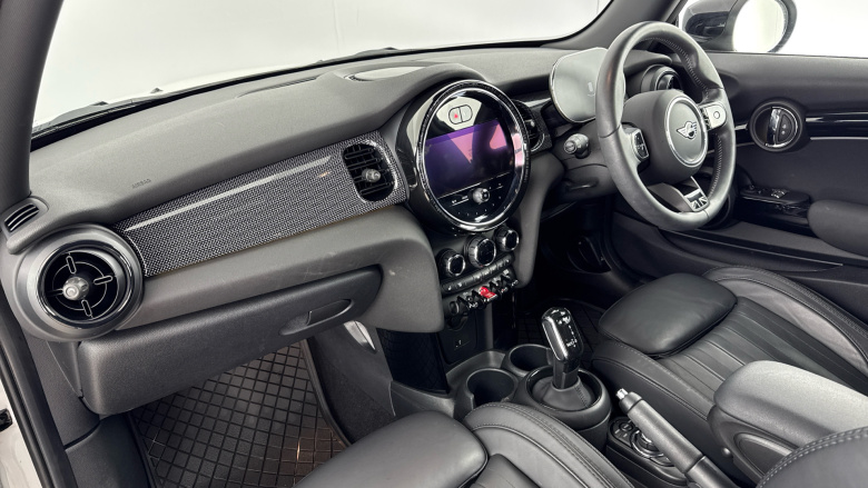 MINI Hatchback 1.5 Cooper Exclusive 3dr Auto Petrol Hatchback